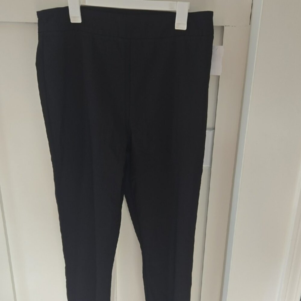 Chadwicks Women's Classic Black Skinny Pants